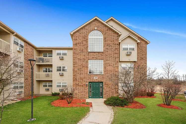 400 Cunat Blvd #3D Richmond, IL 60071