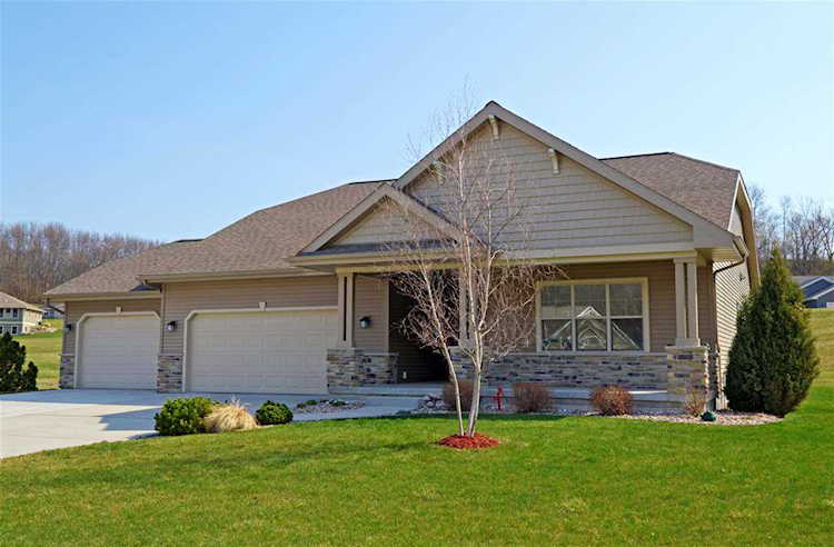 209 Osprey Ln Black Earth, WI 53515
