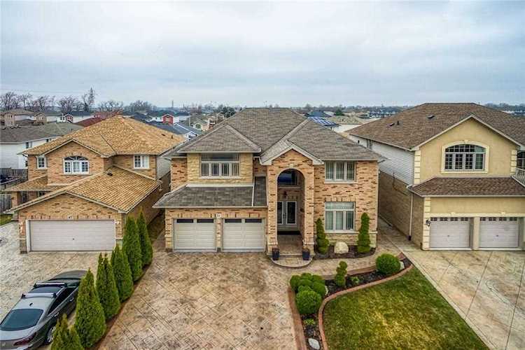 51 Wagner Drive Hamilton, ON L8W4A4