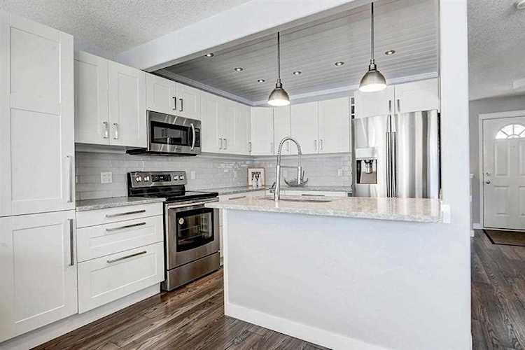 36 West Springs Way SW Calgary, AB T3H 4P4