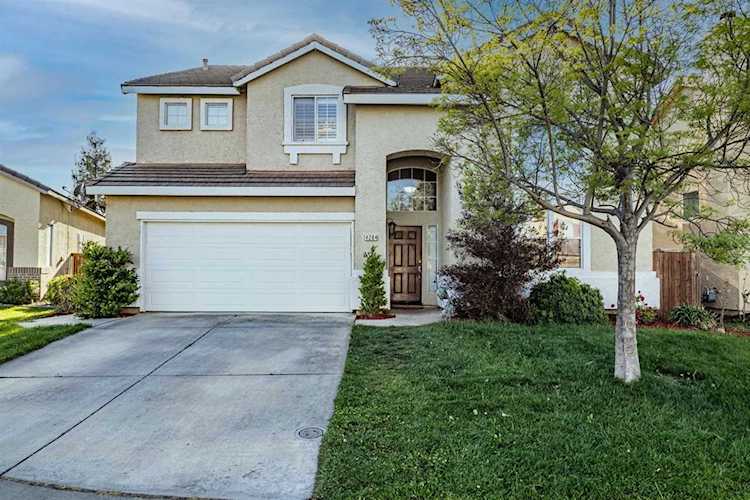 4204 Woodwillow Lane Elk Grove, CA 95758