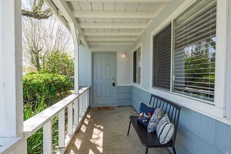 1453 Carol Drive Napa, CA 94558