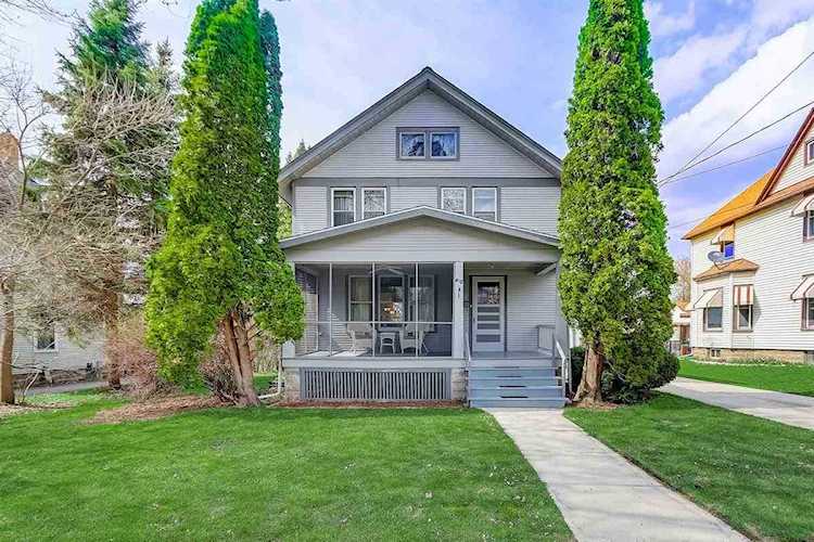 418 N Lincoln Ave Beaver Dam, WI 53916