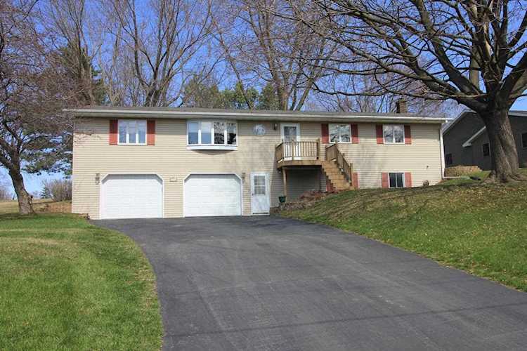 416 E State St Westby, WI 54667