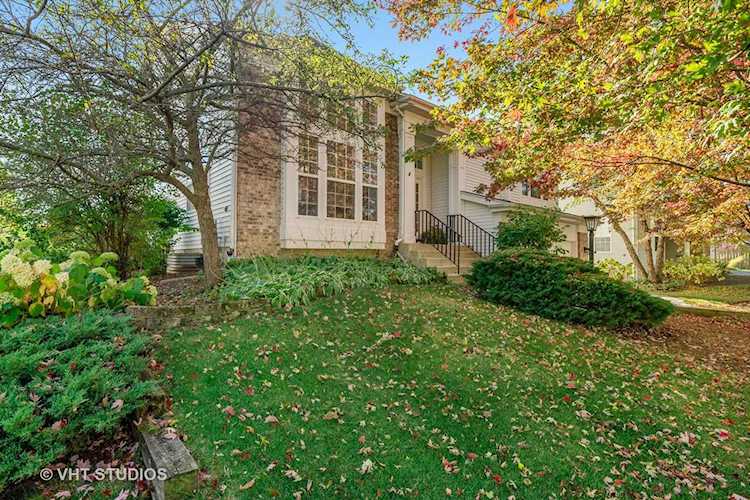 927 Concord Circle Mundelein, IL 60060