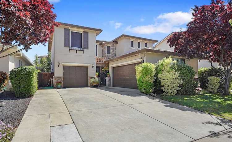 8064 Sienna Loop Roseville, CA 95678