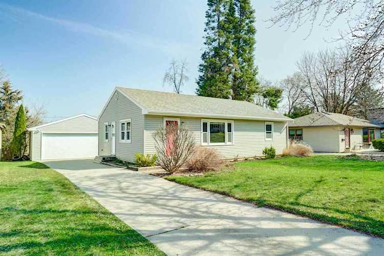 5326 Frosty Ln Madison, WI 53705