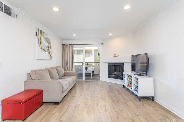 5550 Owensmouth Ave #112 Woodland Hills, CA 91367