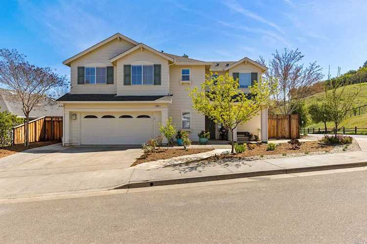 301 Homewood Court Cloverdale, CA 95425