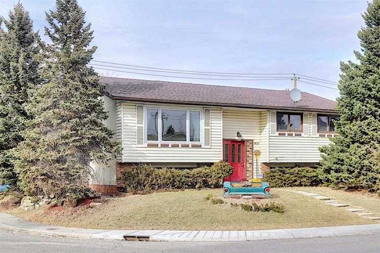 6620 4 Ave SE Calgary, AB T2A 3H7