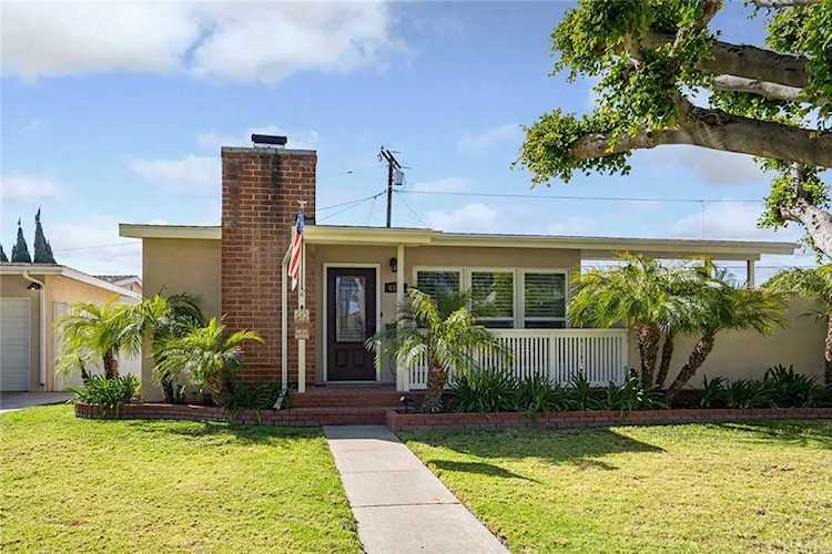 6130 E Los Arcos Street Long Beach, CA 90815