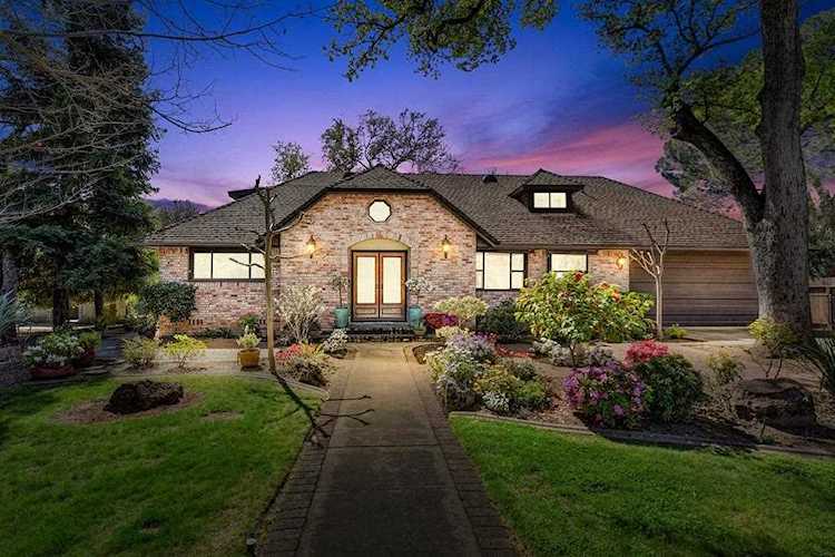 806 Orange Grove Way Folsom, CA 95630