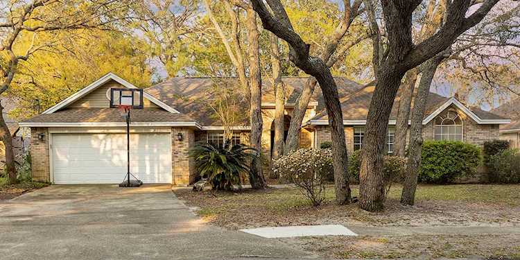 70 Shalimar Drive Shalimar, FL 32579