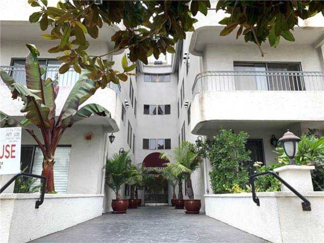 221 S Gale Drive #108 Beverly Hills, CA 90211