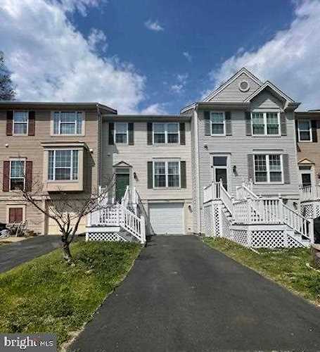 13940 Baton Rouge Ct Centreville, VA 20121