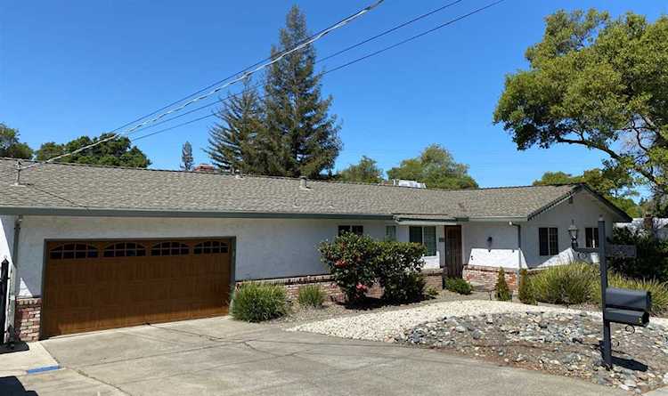 8260 E Granite Drive Granite Bay, CA 95746
