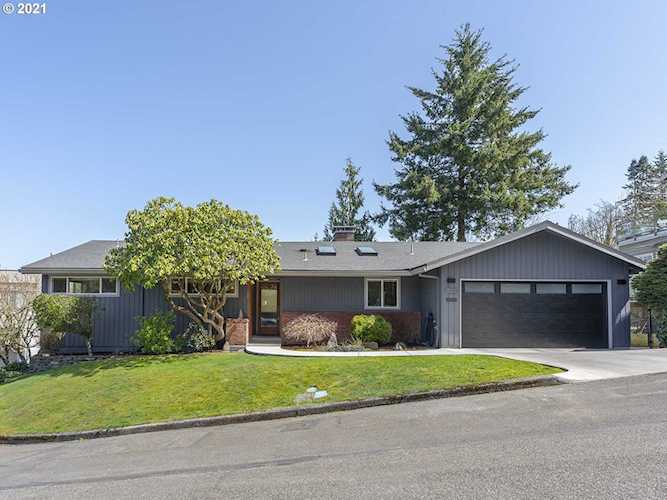 3230 SW Gale Ave Portland, OR 97239