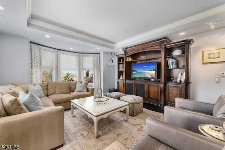 40 W Park Place Unit 312 Morristown Town, NJ 07960