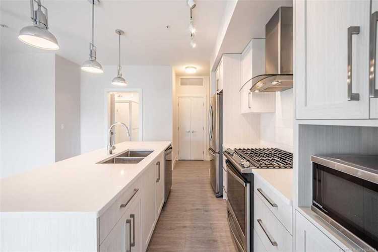 4380 Lakeshore Road #207 Kelowna, BC V1W5N3
