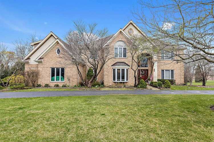 3820 Nottingham Dr Long Grove, IL 60047