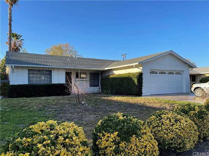 23361 Hartland Street West Hills, CA 91307