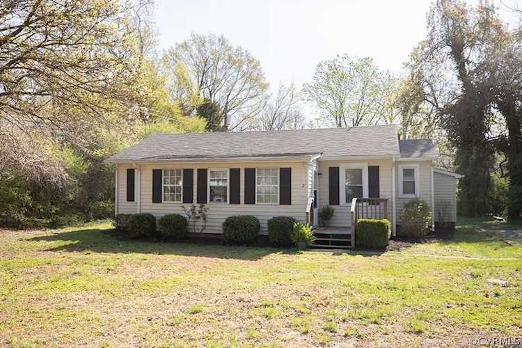 2 S Wilson Way Sandston, VA 23150