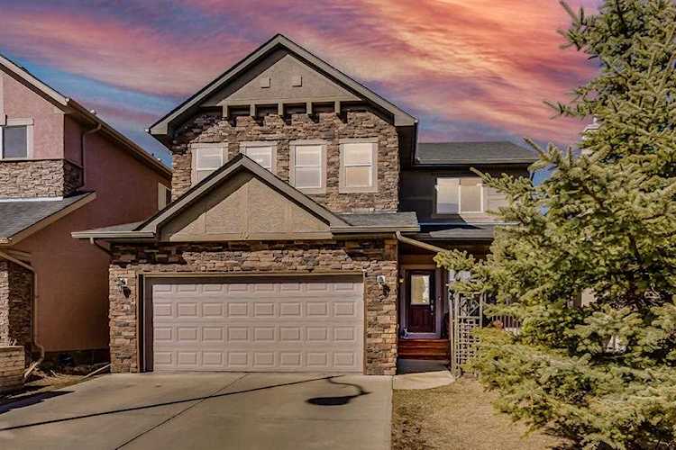 40 Aspen Stone Grove SW Calgary, AB T3H 0H3