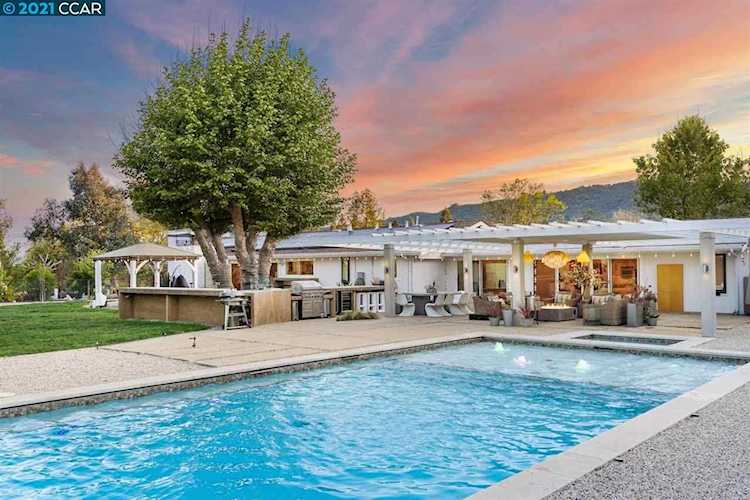 910 El Pintado Rd Danville, CA 94526