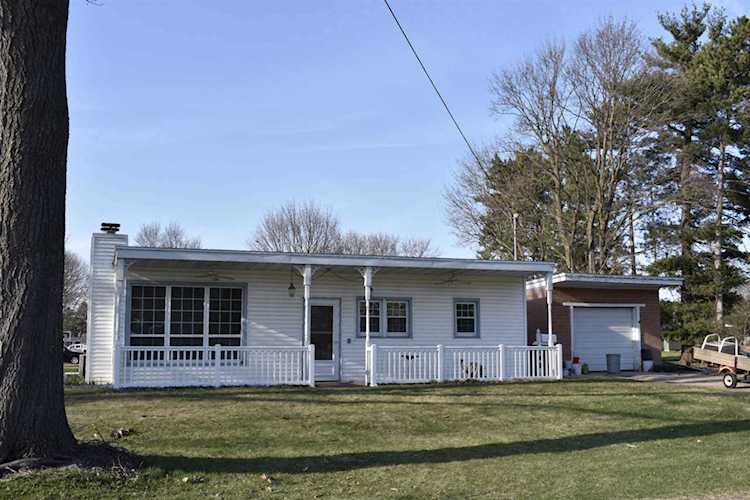 148 Chapin St Columbus, WI 53925