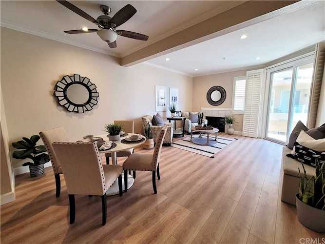 2000 Pacific Coast Highway #206 Huntington Beach, CA 92648