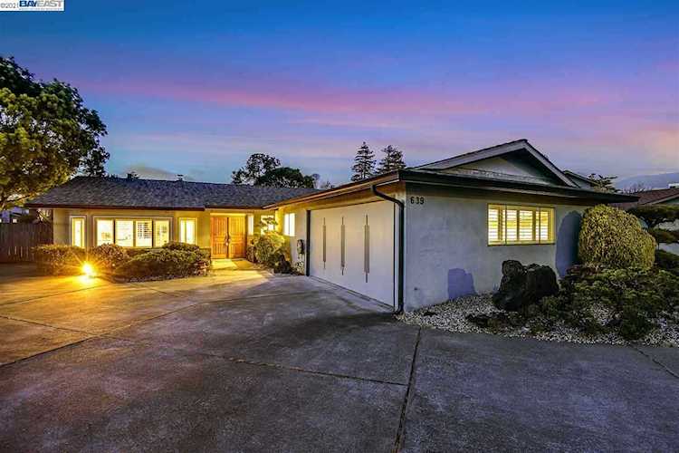 639 Larchmont Isle Alameda, CA 94501