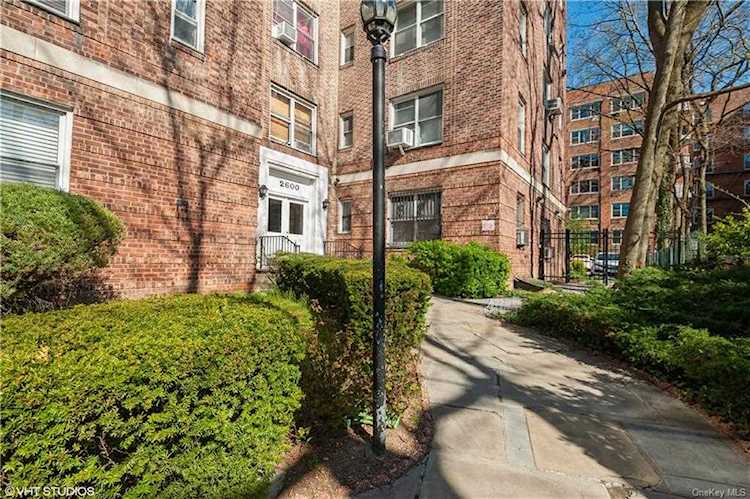 2600 Henry Hudson Parkway #5B Bronx, NY 10463