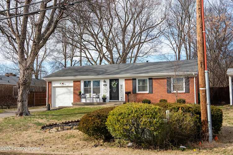 6903 Green Manor Dr Louisville, KY 40228