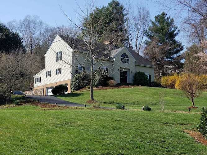 146 Coventry Daleville, VA 24083