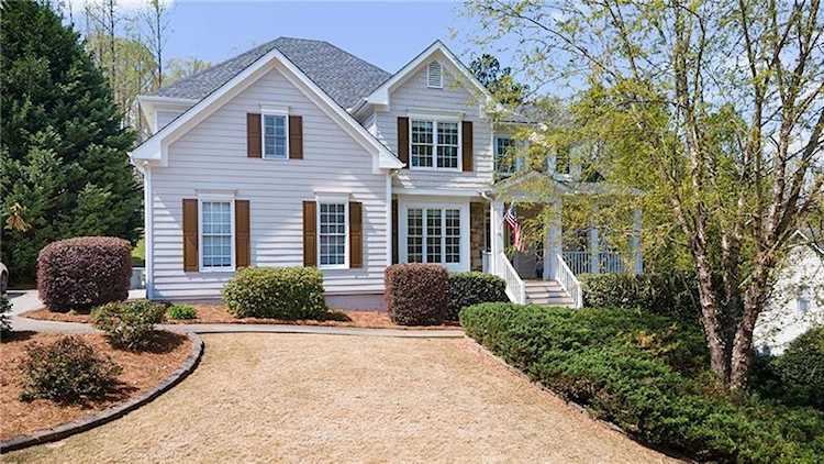 1039 Creek Side Dr Canton, GA 30115