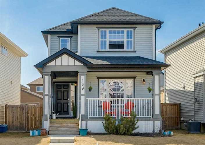 189 Copperpond Rd SE Calgary, AB T2Z 0W8