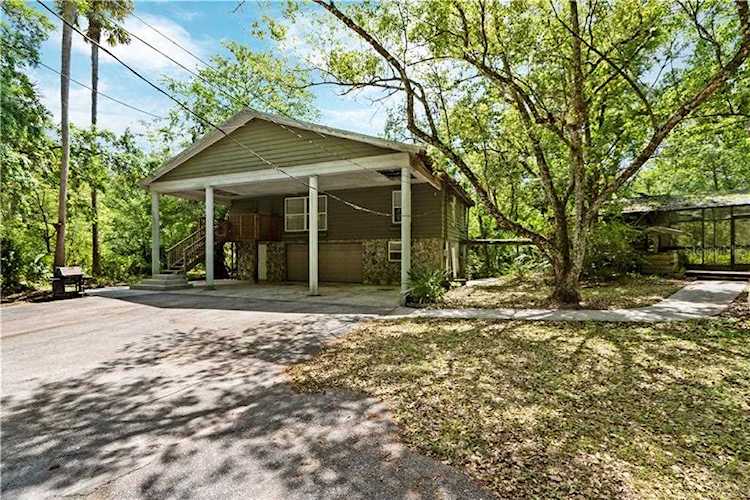 7160 Plathe Rd New Port Richey, FL 34653