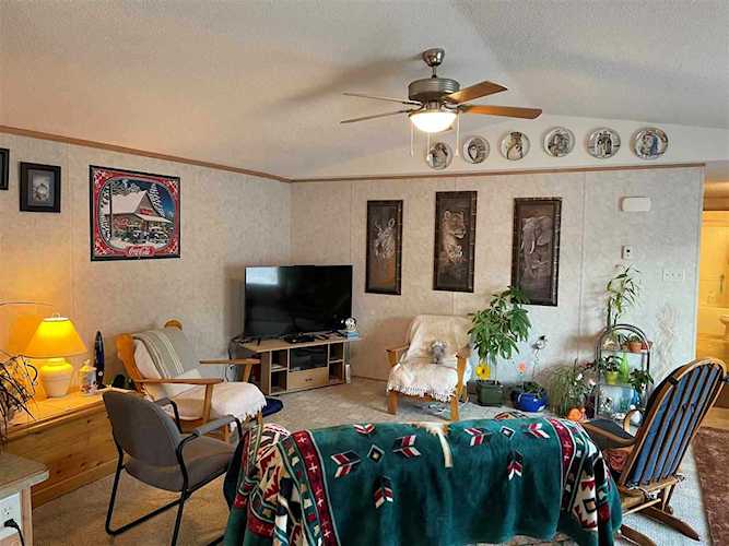 108 Oak Wood Road Edmonton, AB T6P 0A4