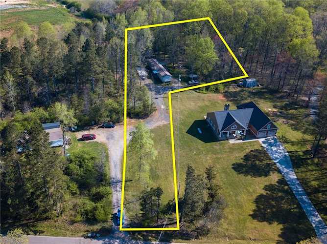 5525 Crow Dr Cumming, GA 30041