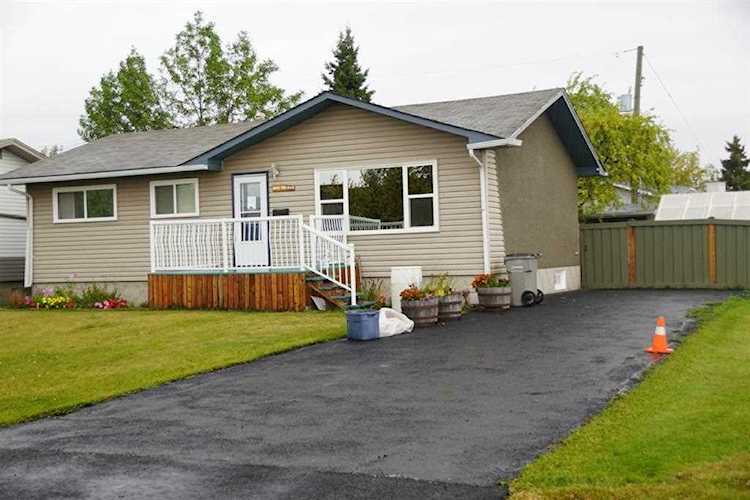 9612 91A Ave Grande Prairie, AB T8V 0G6