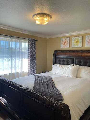 7208 Thomas Drive North Highlands, CA 95660
