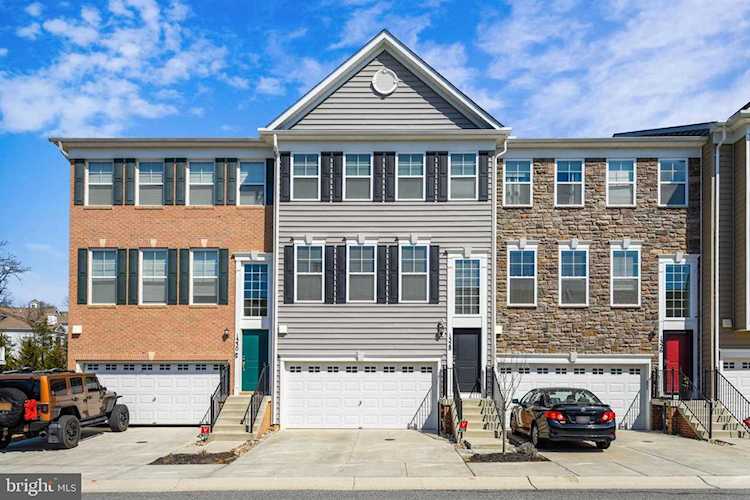 1328 Chapel Centre Dr Gambrills, MD 21054
