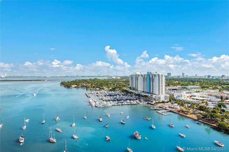 10 Venetian Wy #2401 Miami Beach, FL 33139