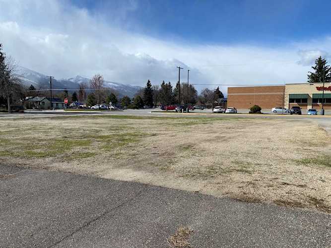 804 N 2nd St Hamilton, MT 59840