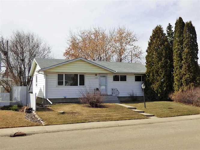 13228 67 Street Edmonton, AB T5T 2H8