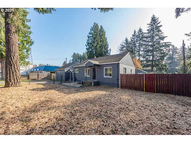 5742 SE 136th Ave Portland, OR 97236
