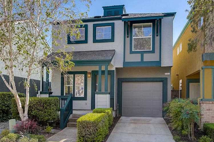 325 Metro Lane West Sacramento, CA 95605