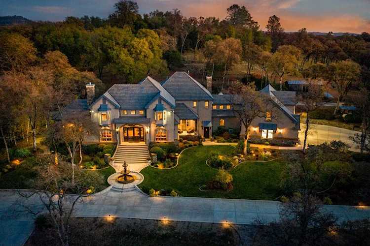 7100 Sierra Park Court Auburn, CA 95602