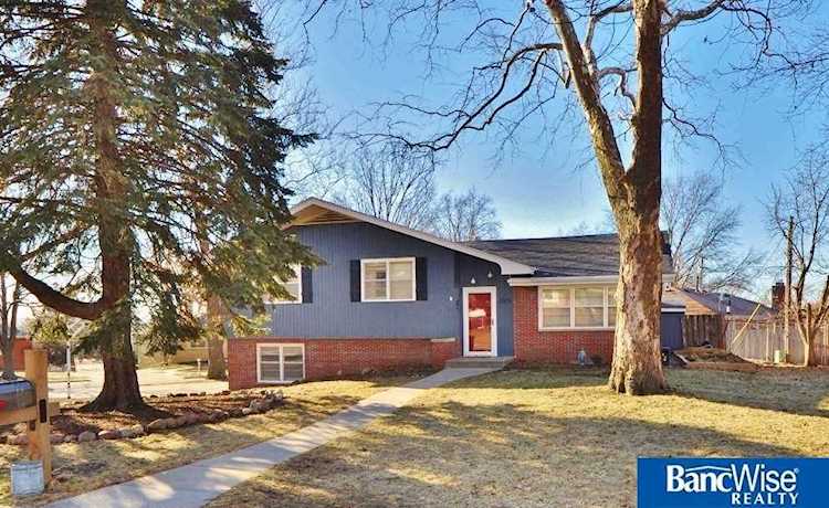 2575 Arlene Ave Lincoln, NE 68502 | MLS 22103342 Photo 1