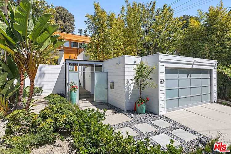366 N Kenter Ave Los Angeles, CA 90049